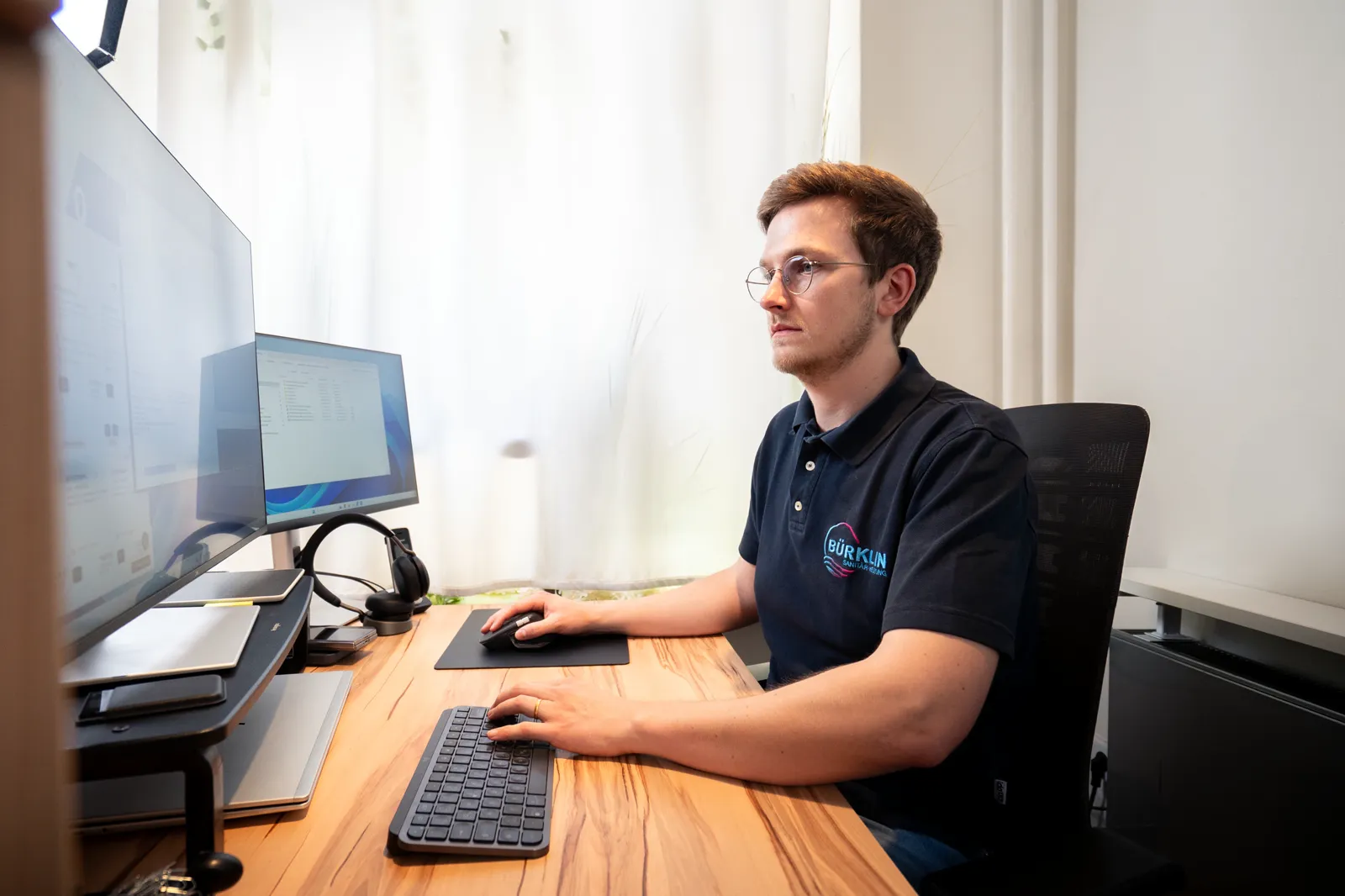 Arbeitsplatz im Büro – Planung und Disposition